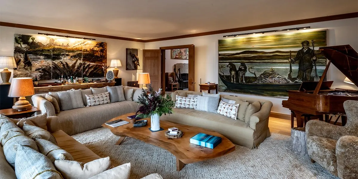 Sitting room with the piano