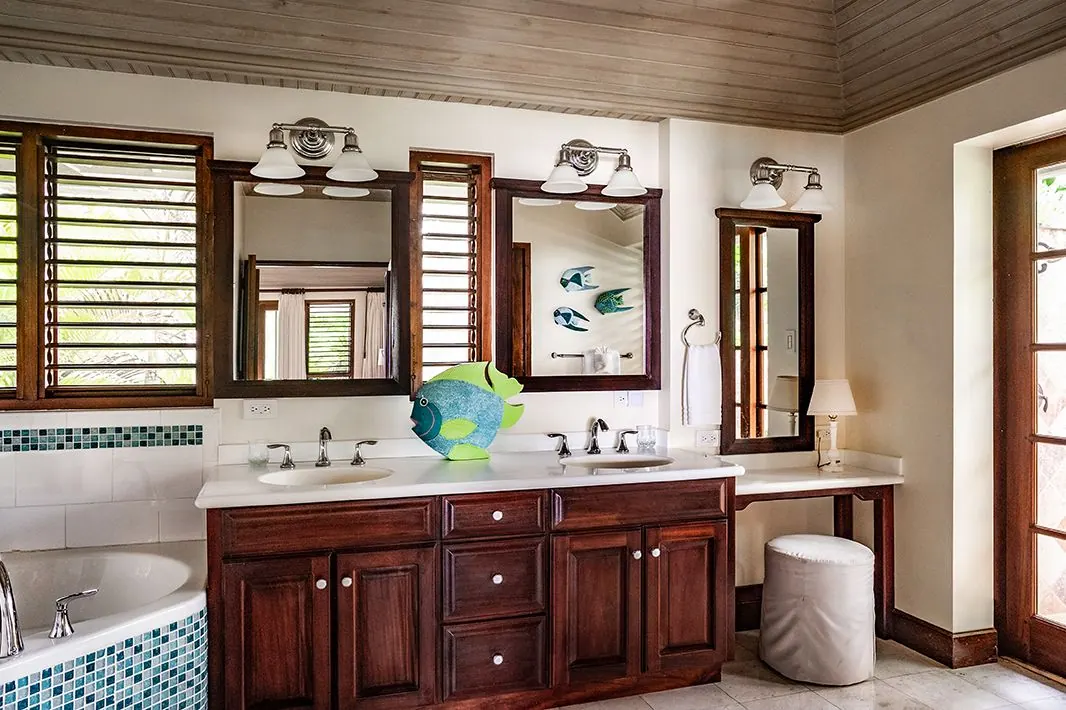 Villa bathroom