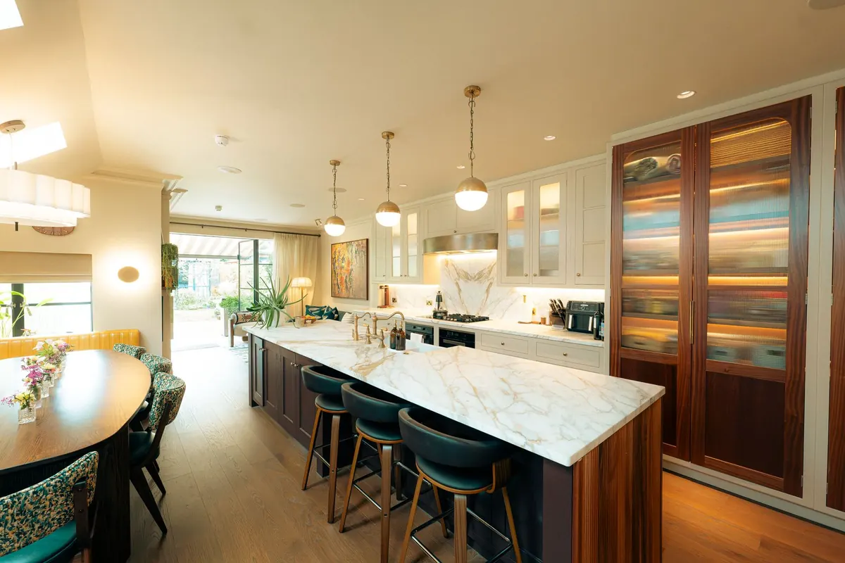 Kitchen with marble island
